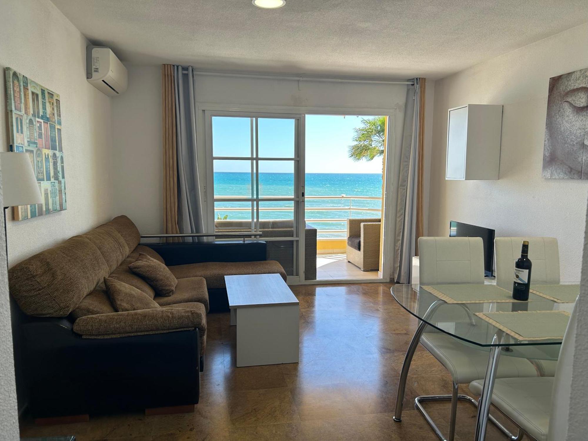 Apartamento Frente Al Mar,Primera Linea De Playa Rincón de la Victoria Exterior foto